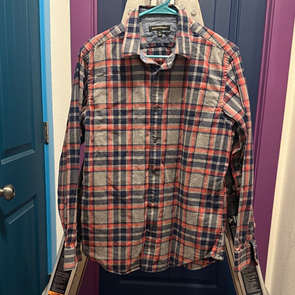 Banana Republic Men's Plaid Button-Down Shirt in Red, Blue, and Gray